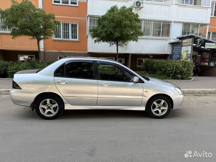 Mitsubishi Lancer 1.6 МТ, 2004, 195 000 км