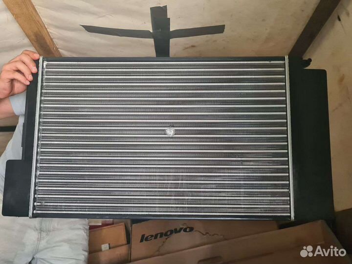 Радиатор на Тойота Королла