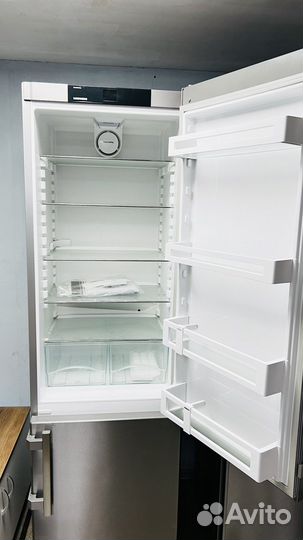 Холодильник Liebherr CNef 4005