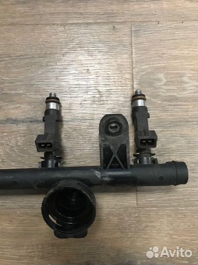 Топливная рампа Renault Logan 1 K7J