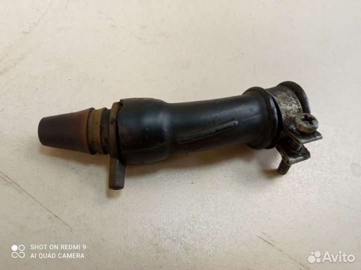 Трубка картерных газов Mercedes Benz w124