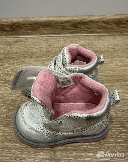 Ботинки демисезонные для девочки 20