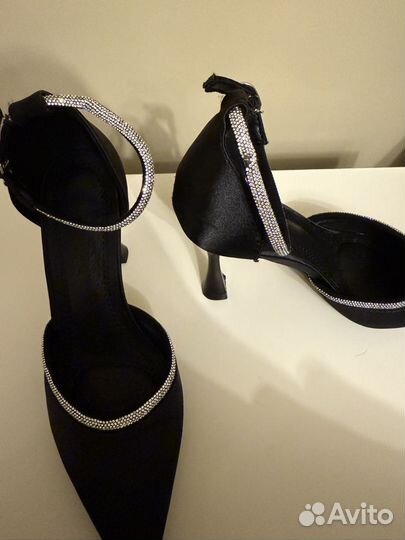 Туфли жеские со стразами