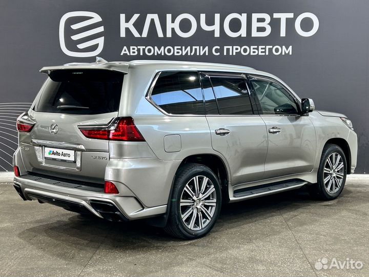 Lexus LX 5.7 AT, 2016, 196 800 км