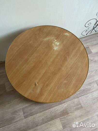 Журнальный столик