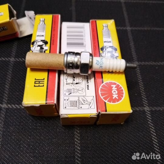 Свечи NGK 6263 CR9E