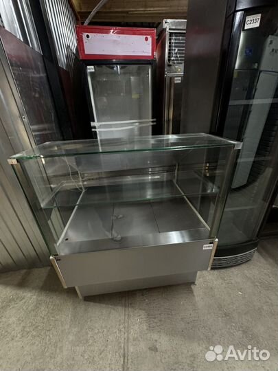 Витрина для тортов