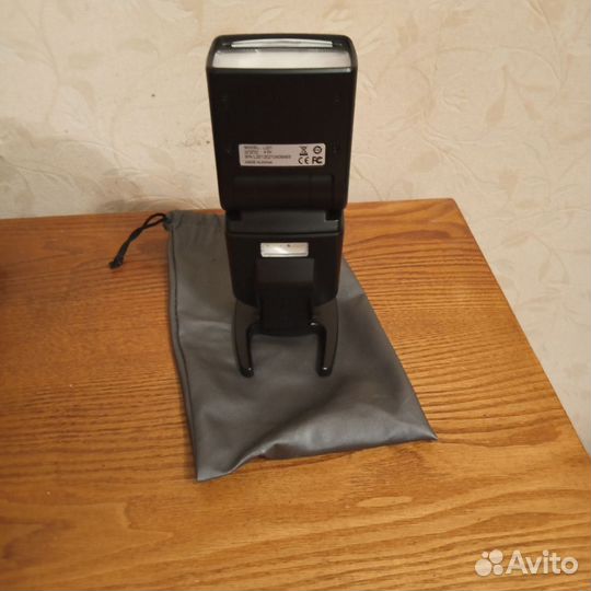 Фотовспышка andoer
