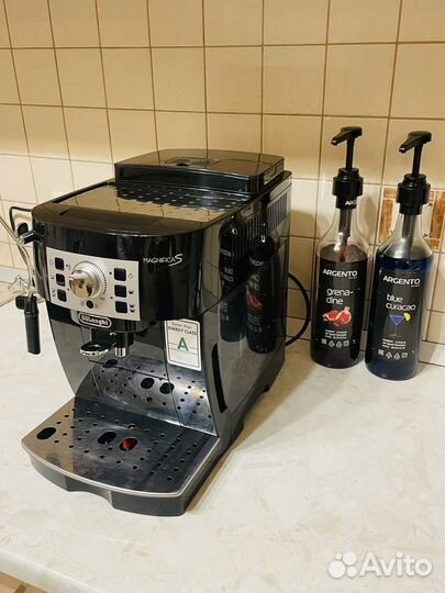 Кофемашина автоматическая Delonghi ecam 22.110.B