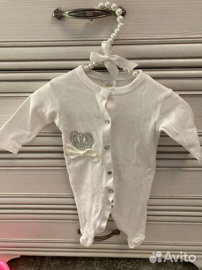 Комплект (боди+конверт+шапочка+чепчик) на выписку