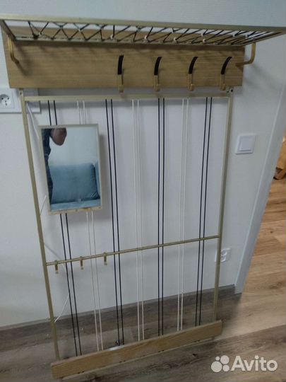 Вешалка в прихожую с зеркалом