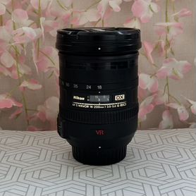 Объектив Nikon 18-200mm VR