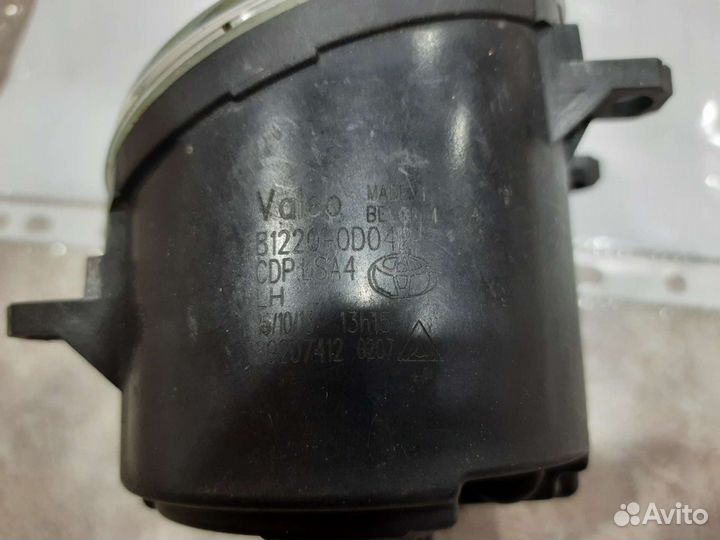 Toyota фара противотуманная левая