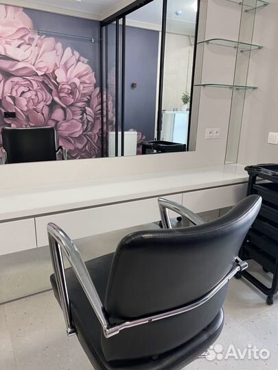 Сдаю в аренду кресло парикмахера