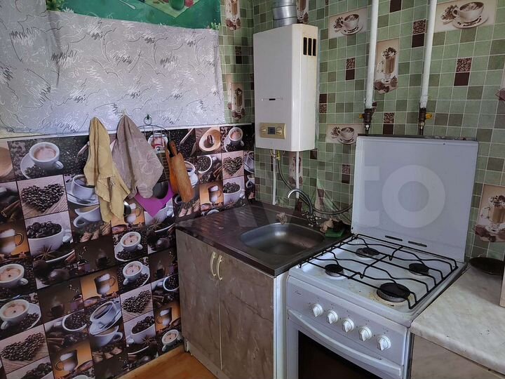 2-к. квартира, 43 м², 2/4 эт.