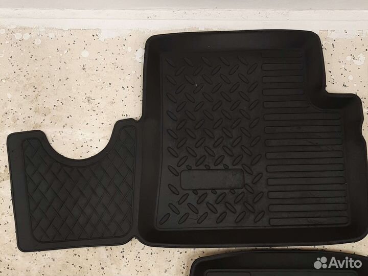 Автомобильные коврики резиновые на Hyundai Getz