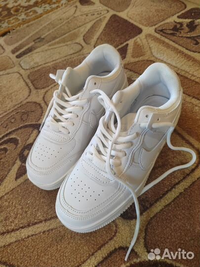 Пуховик женский