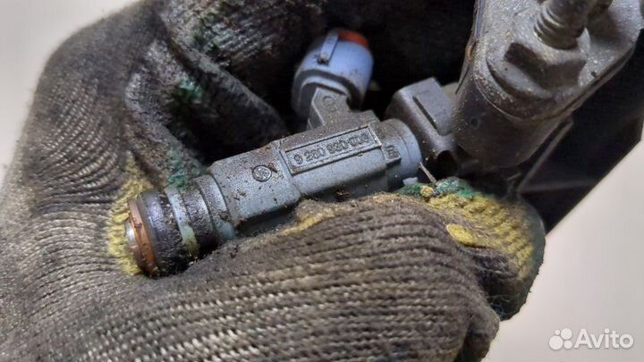 Форсунка топливная Hyundai Santa Fe, 2005