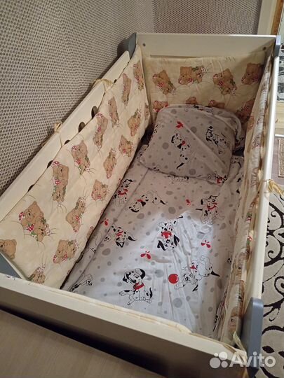 Детская кроватка