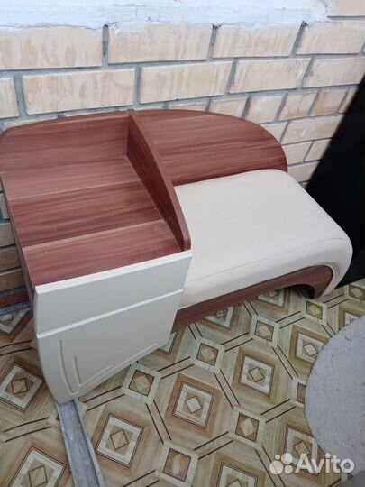 Банкетка в прихожую