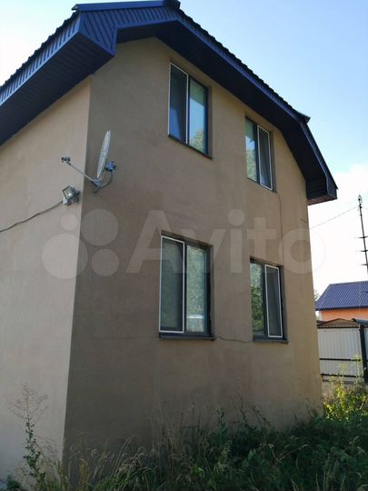 Дом 82 м² на участке 8 сот.