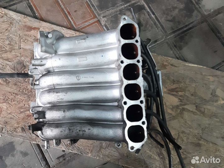 Впускной коллектор Pajero 4