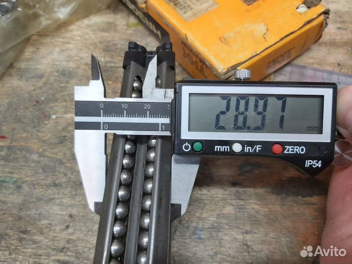 Линейные подшипники THK Y9S043 / HR3065 LM system