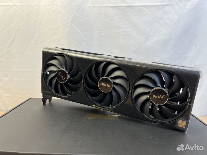 Asus GeForce RTX 4070 Ti ProArt OC Edition