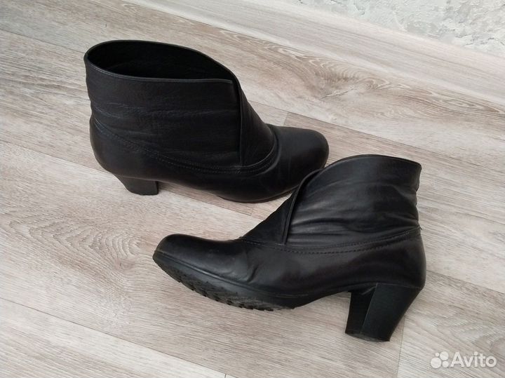 Полусапожки женские 39 размер