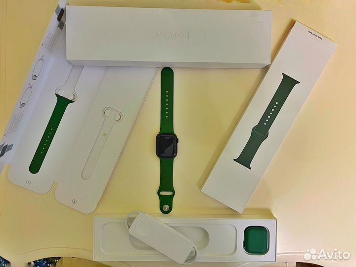 Apple Watch Series 7 41 mm (GPS) Green