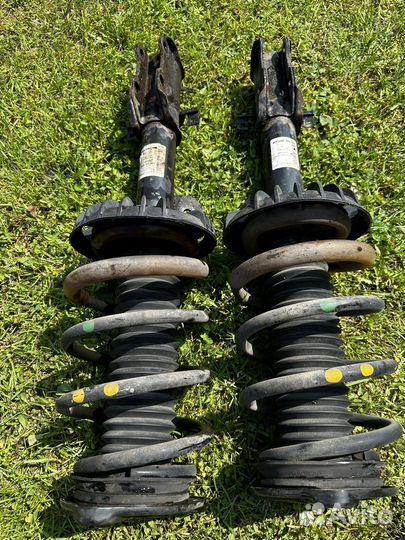 Передняя стойка Мерседес W447