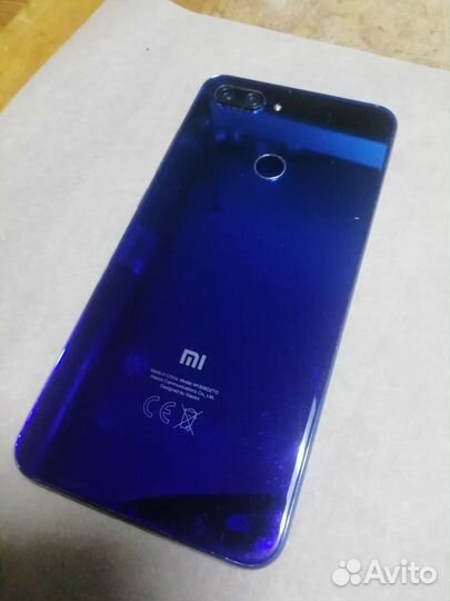 Телефон Xiaomi MI8 lite