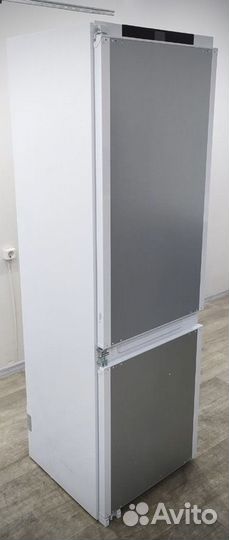 Новый холодильник liebherr icbnd 5153