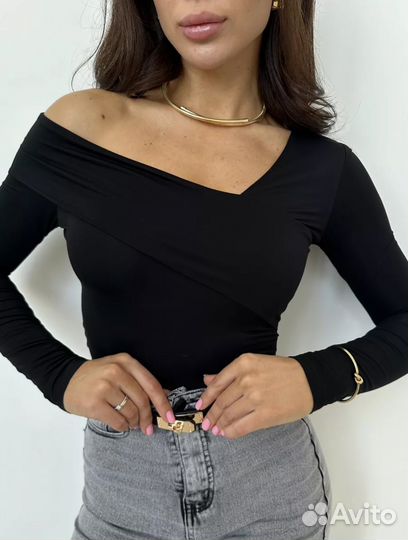 Лонгслив женский нарядный весенний