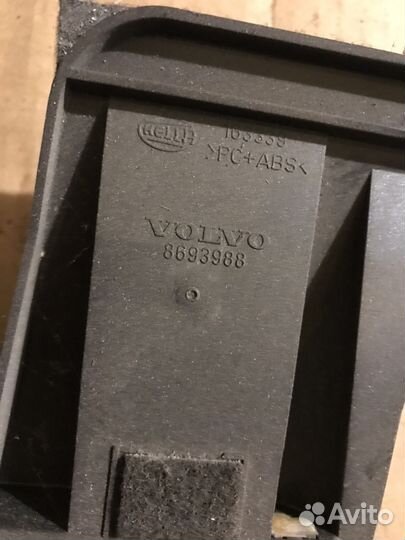 Третий стоп сигнал jaguar Volvo