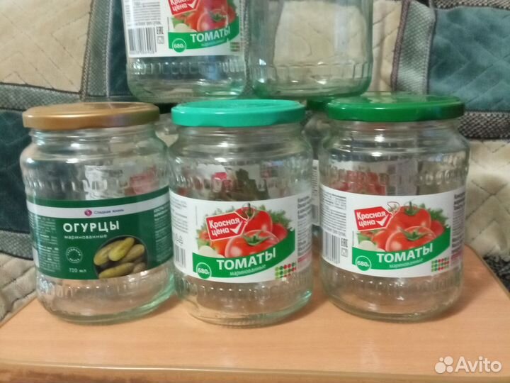 Банки 0,7. 0,5.0,45 Стеклянные с винтовой крышкой