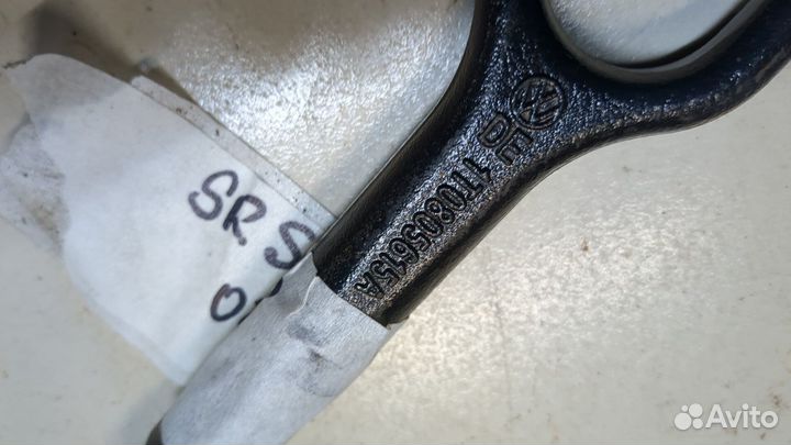 Крюк буксировочный Skoda SuperB, 2011