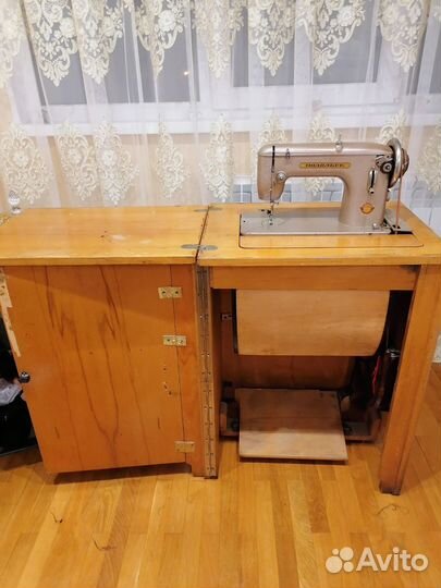 Швейная машинка ножная подольск