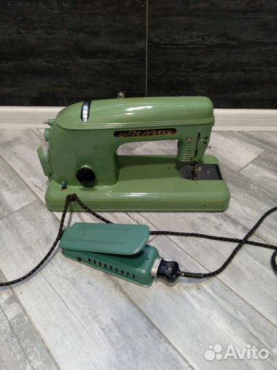 Швейная машина волга