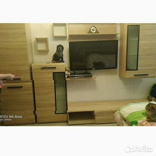 Продаю гостиную стенку
