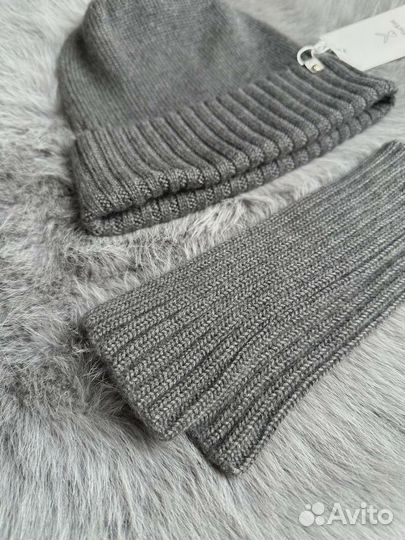 Шапка бини и варежки