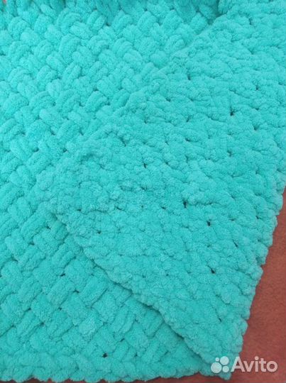 Плед на выписку вязаный