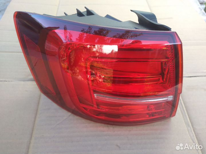 Фонарь левый volkswagen jetta 6
