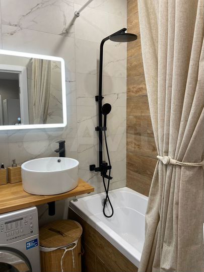 2-к. квартира, 55 м², 1/5 эт.