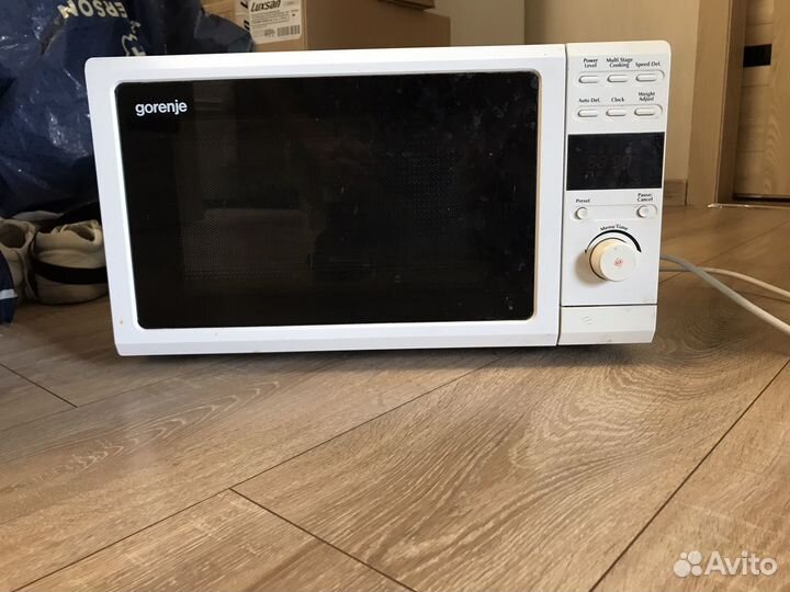 Микроволновка (рабочая) на запчасти Gorenje MO17DW