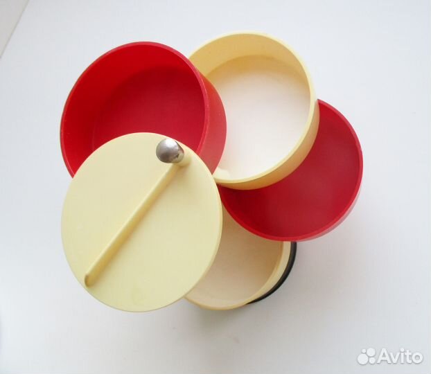 Коробочка 4 секции для деталей, мелочей. СССР