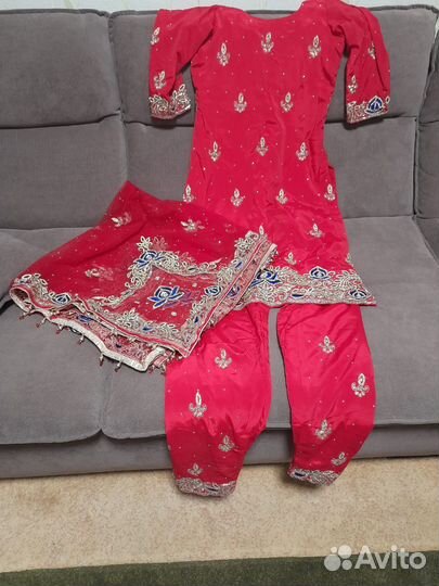 Индийский костюм женский