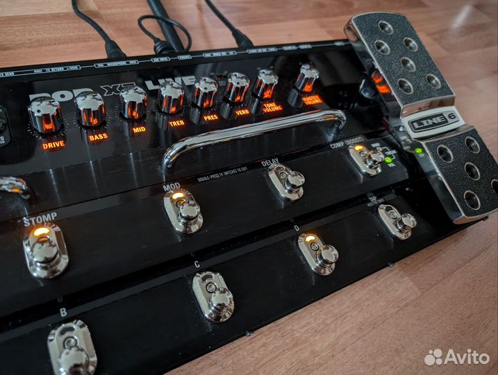 Гитарный процессор line 6 POD X3 live