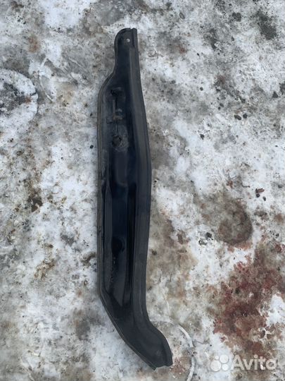 Водосток volkswagen jetta5 golf