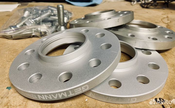 Колесная проставка 12,4мм бмв BMW 5x120 72.6